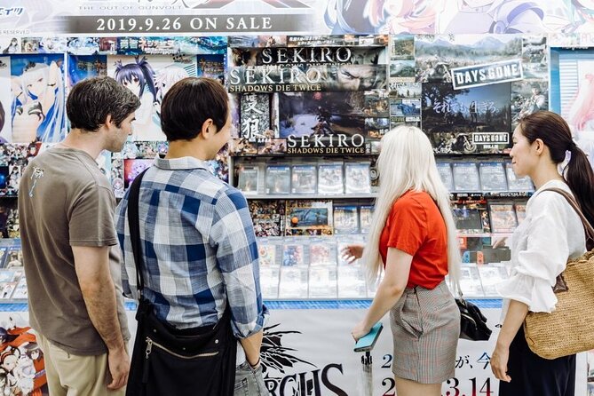 Tokyo Private Half-Day Tour with a Local – Secrets & Highlights - Old alleys and Tokyo’s Showa-era character