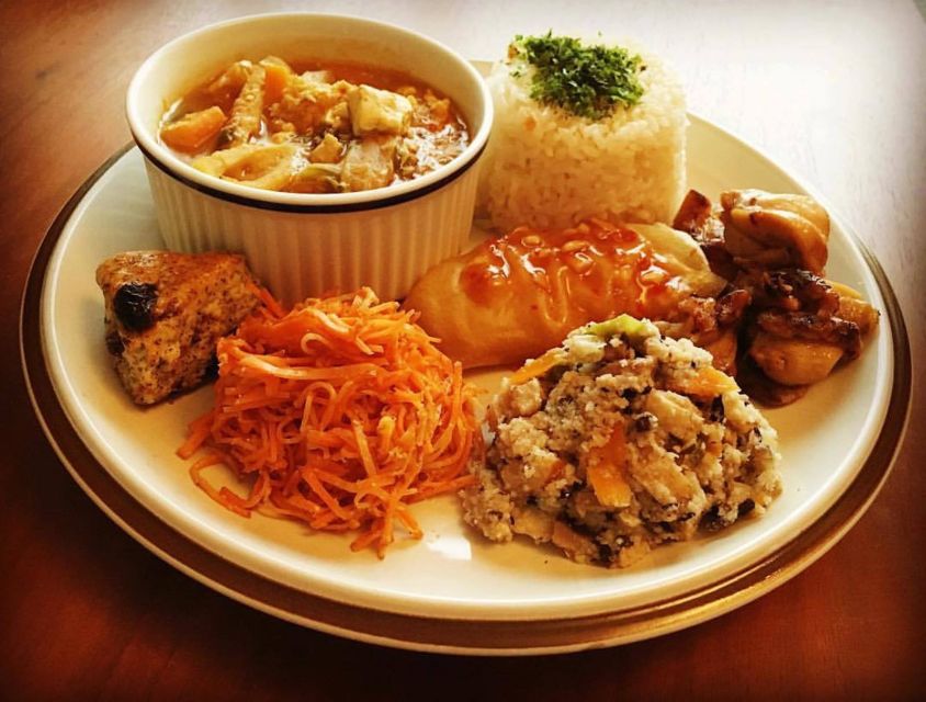 Tokyo: Private Japanese Cooking Class with a Local Chef - Cooking Japanese food in a Shinjuku apartment