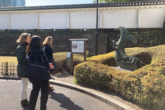 Tokyo Private Tour! Edo Castle & Imperial Palace East Gardens - English ability and guide quality