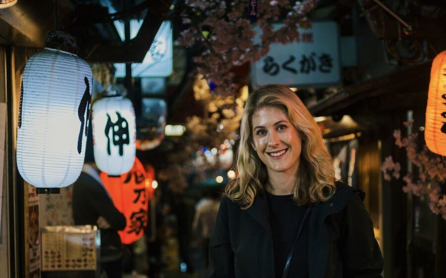 Tokyo's Upmarket District: Explore Ginza with a Local Guide - Meeting at Mitsukoshi and Finding Your Bearings