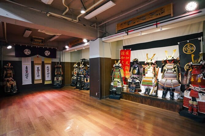 Tokyo Samurai Experience - Meeting at Iidabashi and finding Aoyama Flower Market