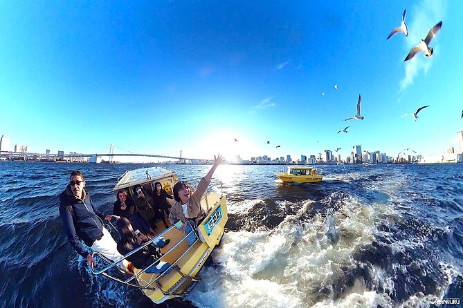 Tokyo: Scenic Bay Cruise with Local Guide on Private Boat - Key points at a glance