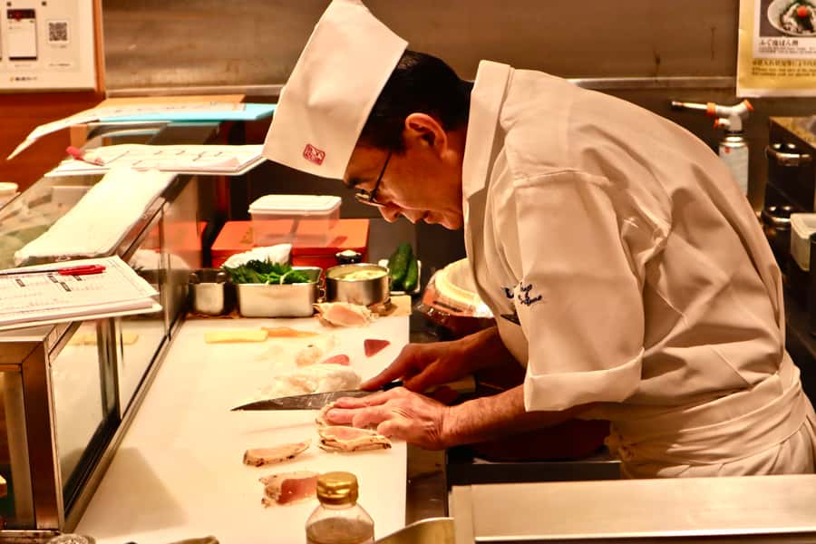 Tokyo: Secret Food Walking Tour - Gyoza brings a different texture