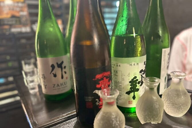Tokyo Shinjuku Food & Backstreet Culture Tour: 15 Dishes+3 Drinks - Omoide Yokocho and the old Tokyo atmosphere