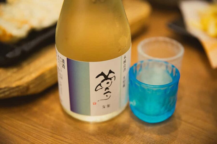 Tokyo: Shinjuku Izakaya and Golden Gai Bar Hopping Tour (2h) - What the food and drink package is worth