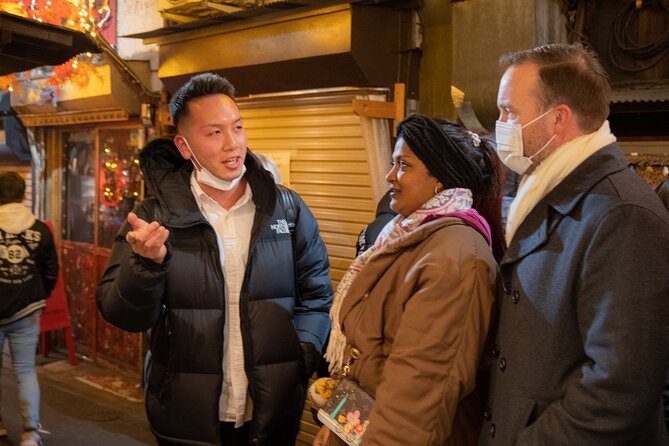 Tokyo: Shinjuku Local Bar & Izakaya Crawl Tour - Golden Gai and its tiny bars