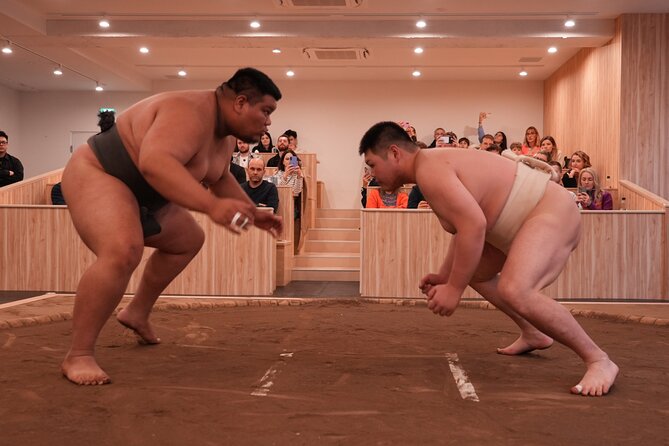 Tokyo Shinjuku Sumo Show & Experience with Photo - Watching two wrestlers show the sport’s real demands
