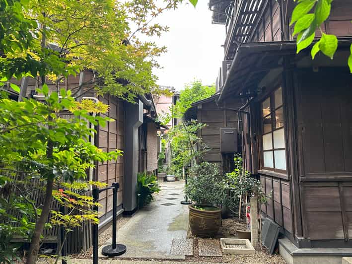 Tokyo:Stroll in Old traditional culture towns~Yanaka & Nezu - Why Yanaka and Nezu show you another Tokyo
