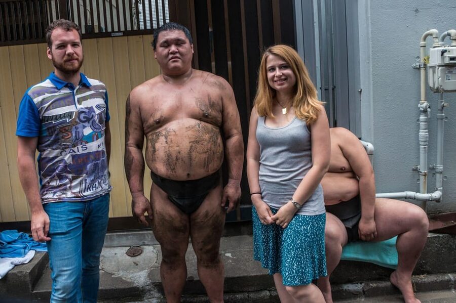 Tokyo: Sumo Morning Practice Viewing Tour - Meeting wrestlers after practice