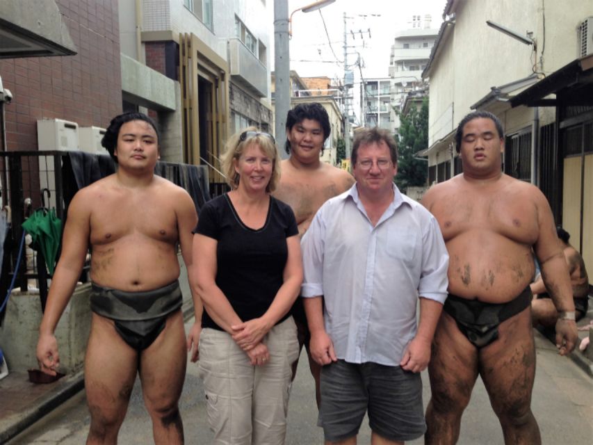 Tokyo: Sumo Morning Practice Viewing Tour - How the guide shapes the experience