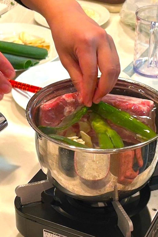 Tokyo: Sushi and Ramen Cooking Class with Sake Pairing Set - Food, atmosphere, and the pace of the lesson