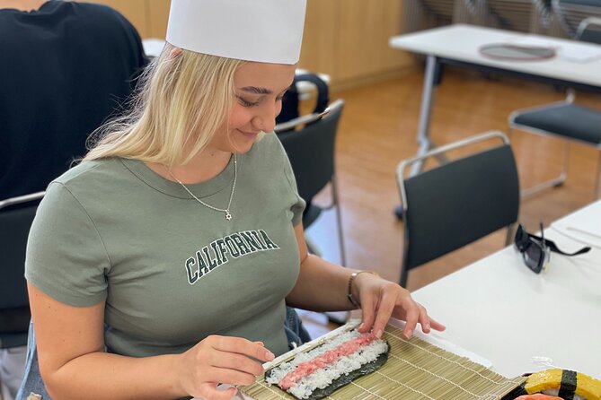 Tokyo Sushi Making Class in Tsukiji with Professional Chef - English instruction and the human side of the class