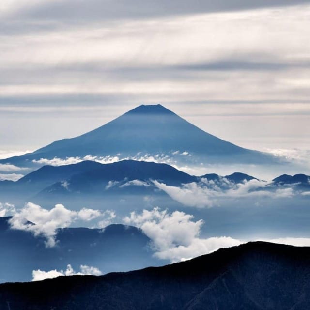“Tokyo to Mt. Fuji & Hakone: Private Customizable Day Trip” - Arakurayama Sengen Park and Chureito Pagoda