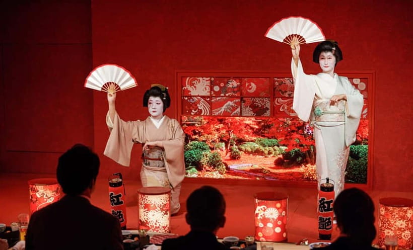 Tokyo: Traditional Geisha Experience Show & Japanese Dinner - Arriving at Benitsuya near Shimbashi Station