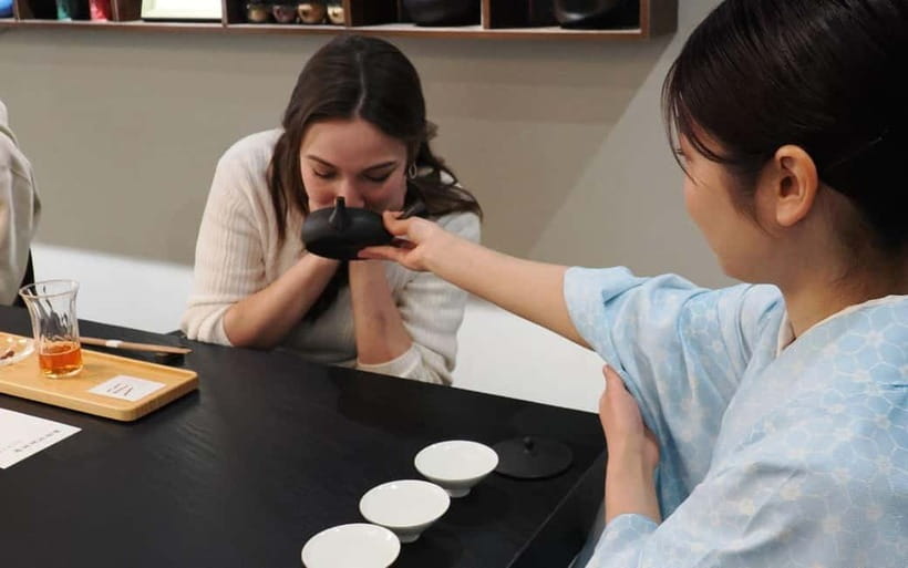 Tokyo: Traditional Tea Ceremony with a Tea Master - Gyokuro sencha and the taste of premium green tea