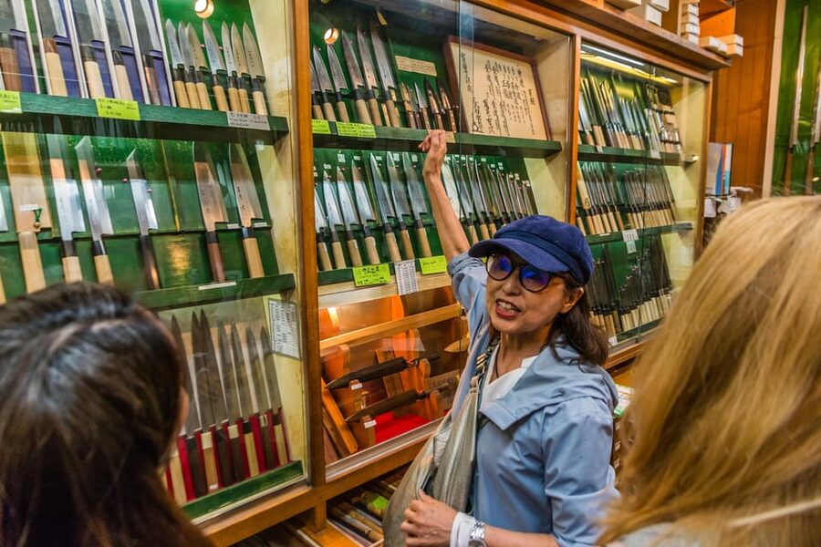 Tokyo: Tsukiji Fish Market Food and Culture Walking Tour - Practical Details That Affect Your Morning