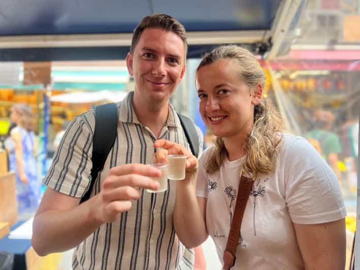 Tokyo: Tsukiji Fish Market Guided Walking Tour - Tsukiji Hongwanji: a calm opening to the food district