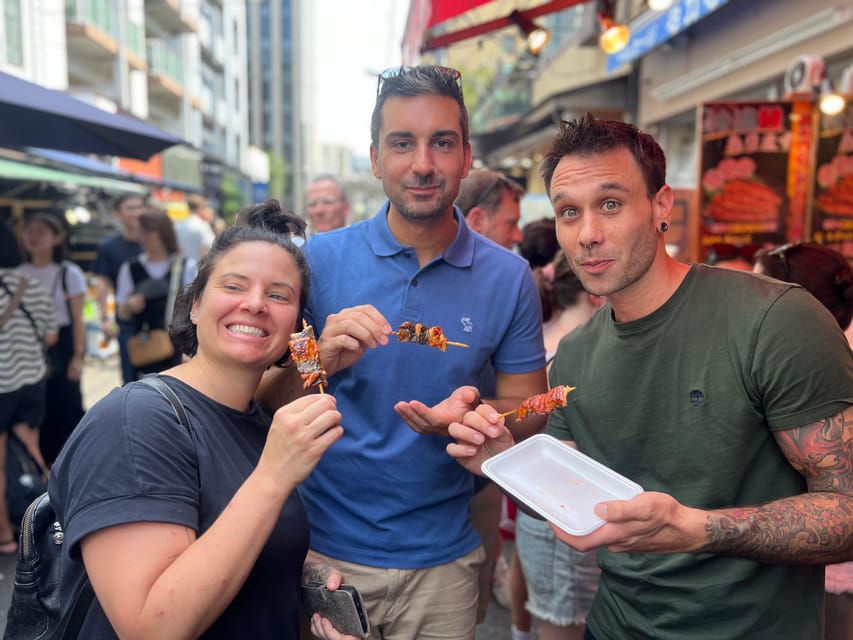 Tokyo: Tsukiji Fish Market Guided Walking Tour - What the guide adds to the market