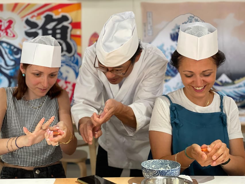 Tokyo: Tsukiji Fish Market Sushi Making Class with Pro Chef - The fish-cutting demonstration comes first