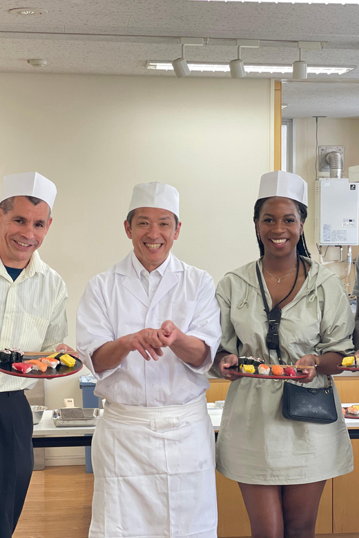Tokyo: Tsukiji Fish Market Sushi Making Class with Pro Chef - How long does the class take?