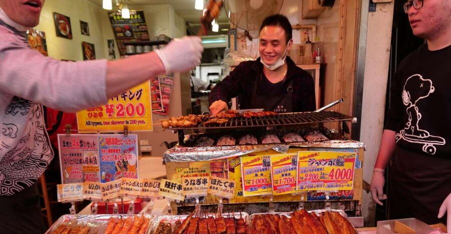 Tokyo: Tsukiji Fish Market Tour with 6 Stops & Seafood Lunch - Tsukiji today: a food district with an old-market feel