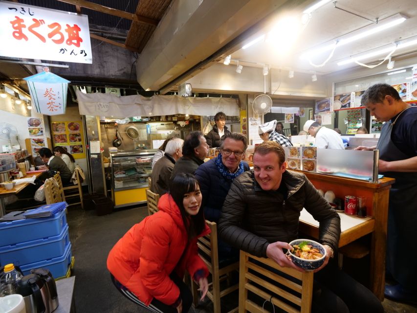 Tokyo: Tsukiji Fish Market Tour with 6 Stops & Seafood Lunch - The included donburi lunch