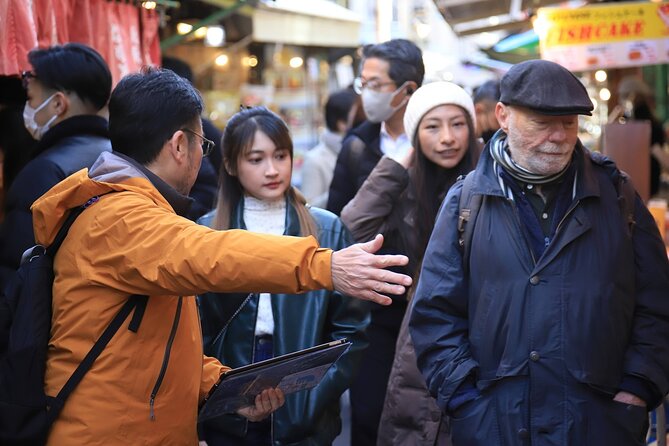 Tokyo : Tsukiji Fish Market Tour with Fresh Sashimi Tasting - Entering Tsukiji Outer Market