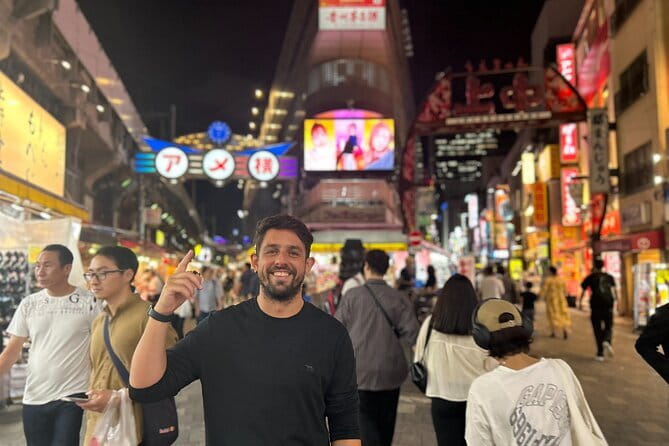 Tokyo Ueno Food & Nature & Localtown Tour: 10Dishes+ Drinks - Walking through Ameyoko Shopping Street