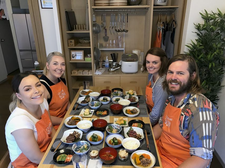 Tokyo: Wagyu and 7 Japanese Dishes Cooking Class - Clean Equipment and a Comfortable Room