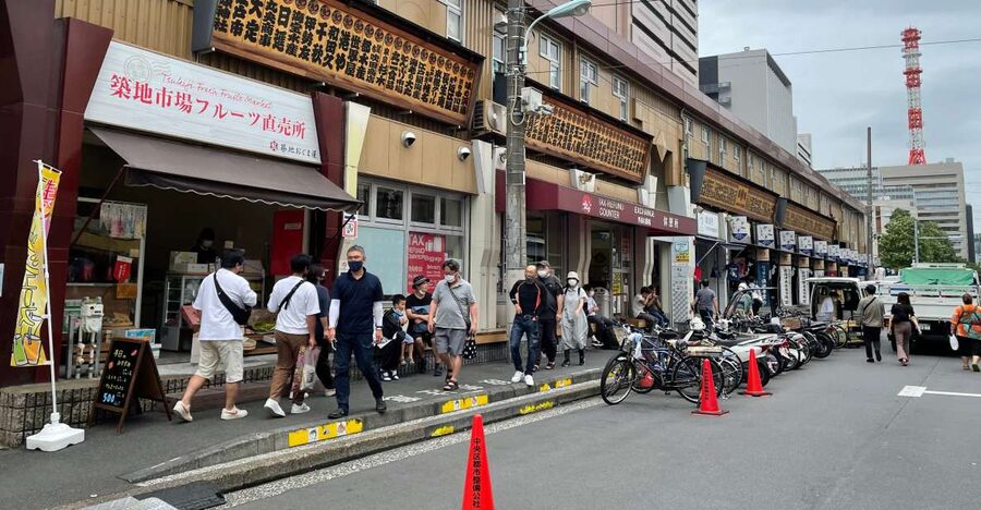 Tsukiji: Outer Market Walking Tour & Sake Tasting Experience - Why the sake tasting deserves the final hour