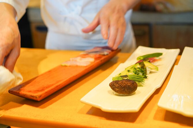 Vegan Friendly Sushi & Okonomiyaki Shibuya Night Foodie Tour - Key points at a glance