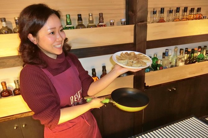 Vegan/Vegetarian Ramen and Gyoza by Bentoya cooking - How two and a half hours passes
