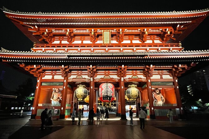 Yanaka and Asakusa Walk around DOWNTOWN TOKYO like a local - Senso-ji after sunset