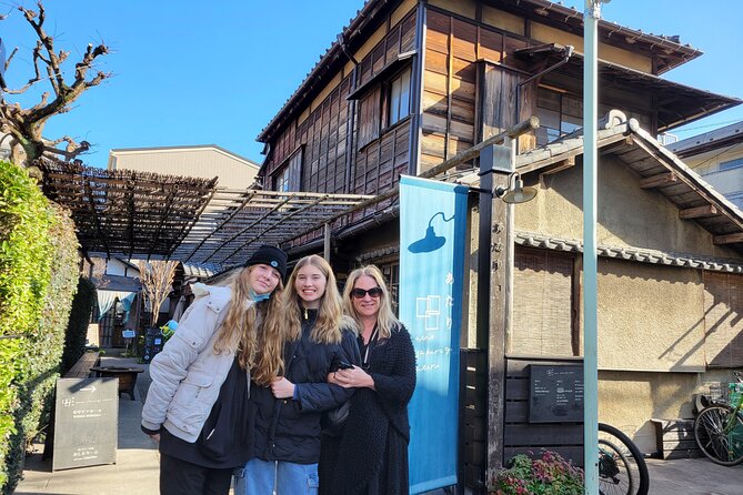 Yanaka Walking Tour: Historic and Traditional District of Tokyo - Optional tea, museums, and the old bathhouse gallery