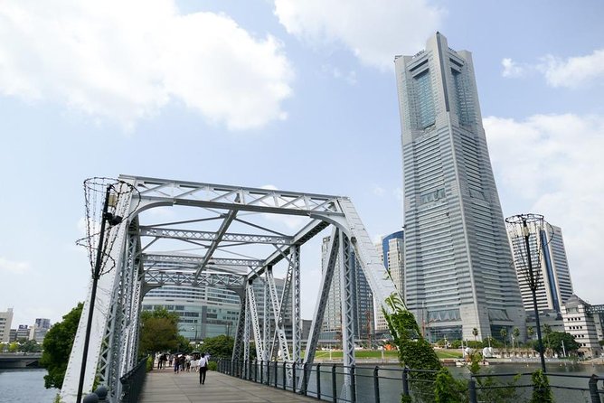 Yokohama 4hr Private Tour with Government-Licensed Guide - What this four-hour Yokohama tour really offers